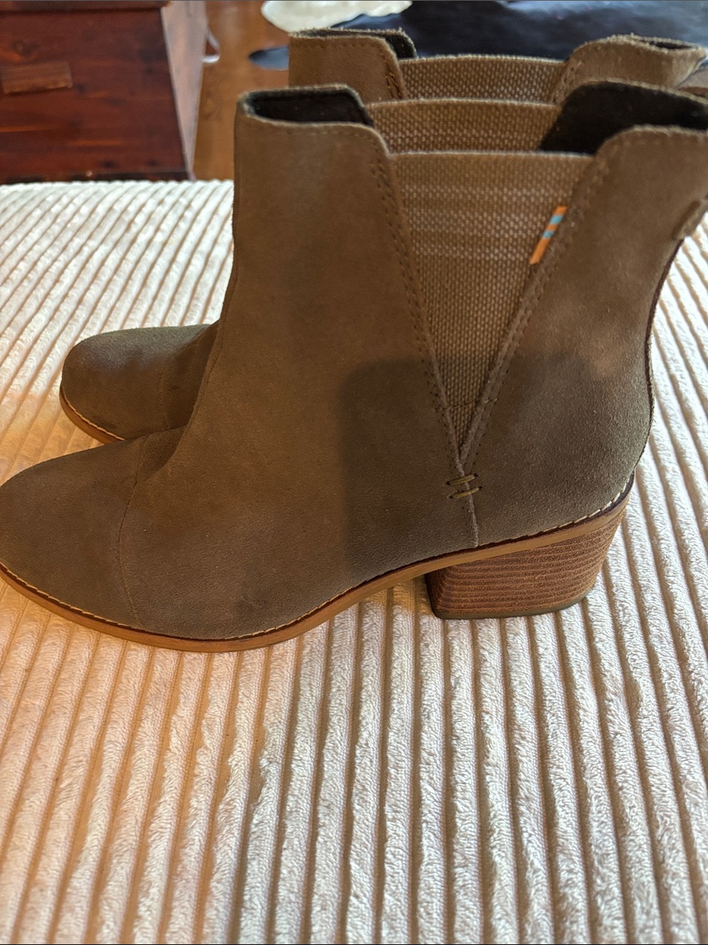 Toms suede bootie - Picture 4 of 8